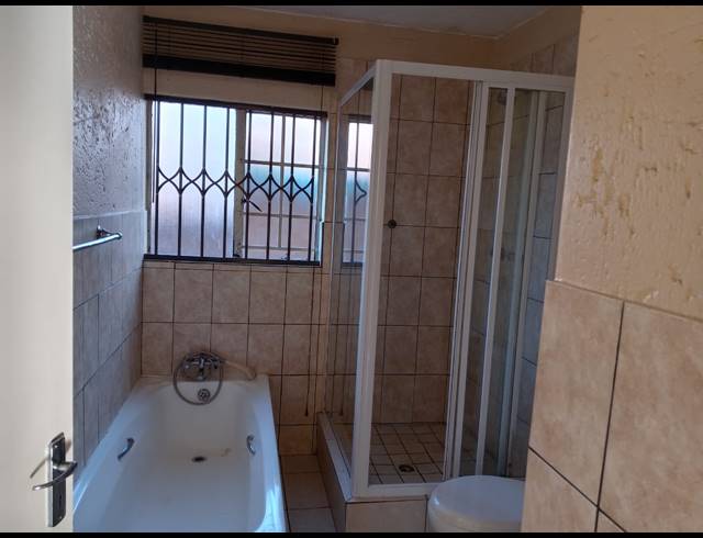 2 BEDROOM APARTMENT FOR SALE IN KENLEAF